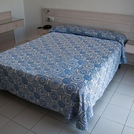 Hotel Bahia Cala Santandria  Habitación foto